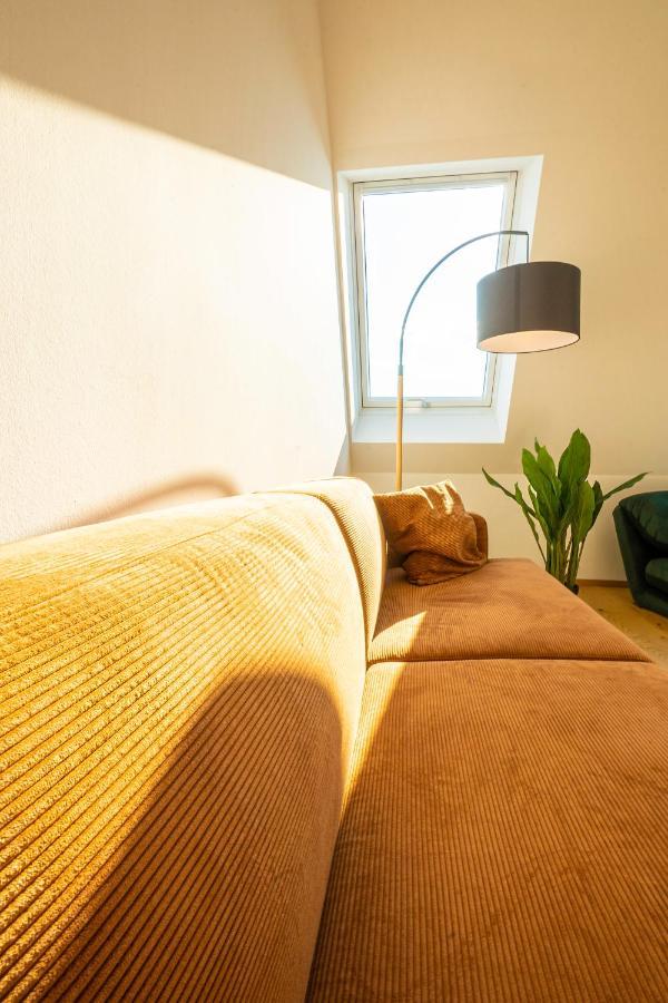 Orestaliving - Penthouse In 2Nd District With View فيينا المظهر الخارجي الصورة