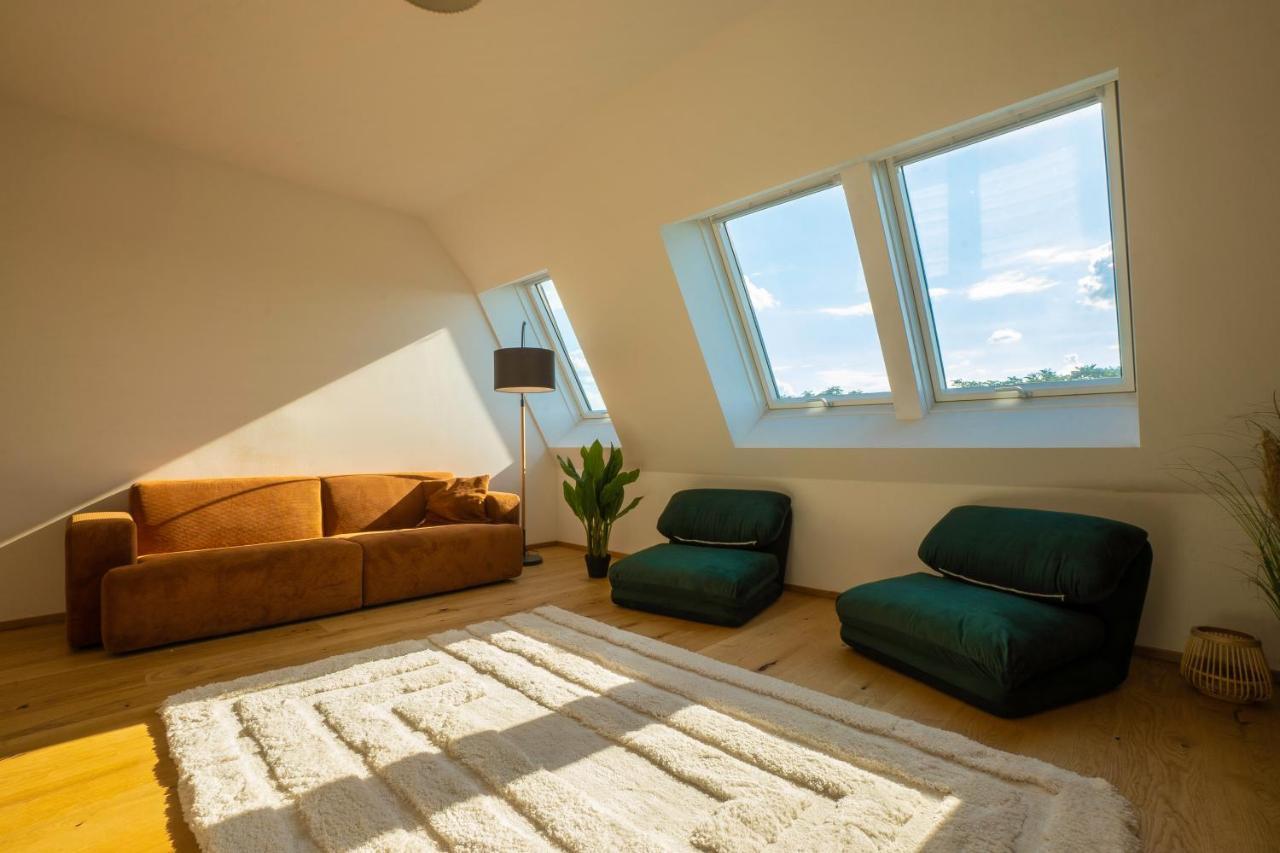 Orestaliving - Penthouse In 2Nd District With View فيينا المظهر الخارجي الصورة