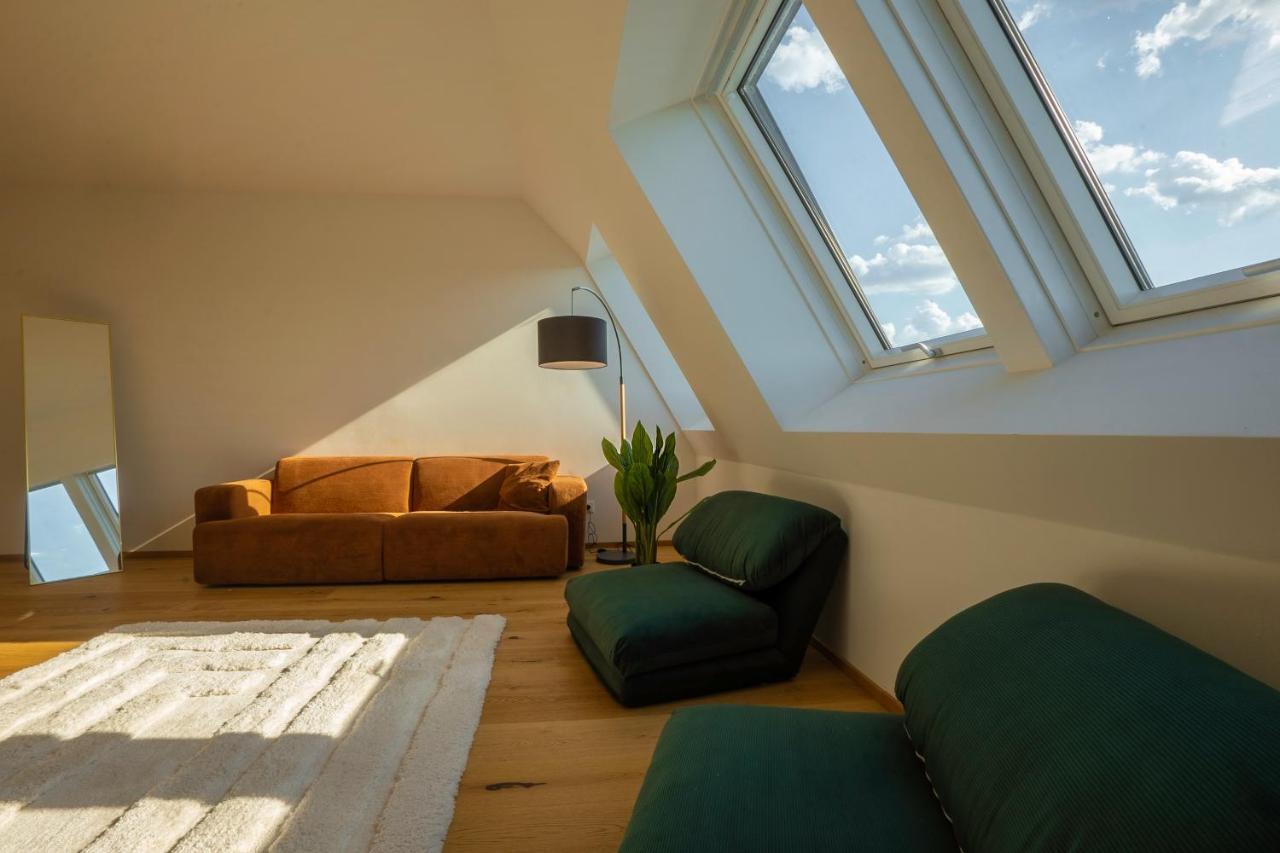 Orestaliving - Penthouse In 2Nd District With View فيينا المظهر الخارجي الصورة